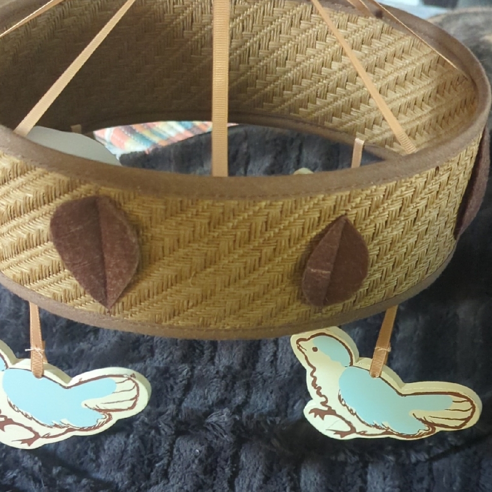 Nesting Baby Birds Mobile Retro Hanging Decoration Toy